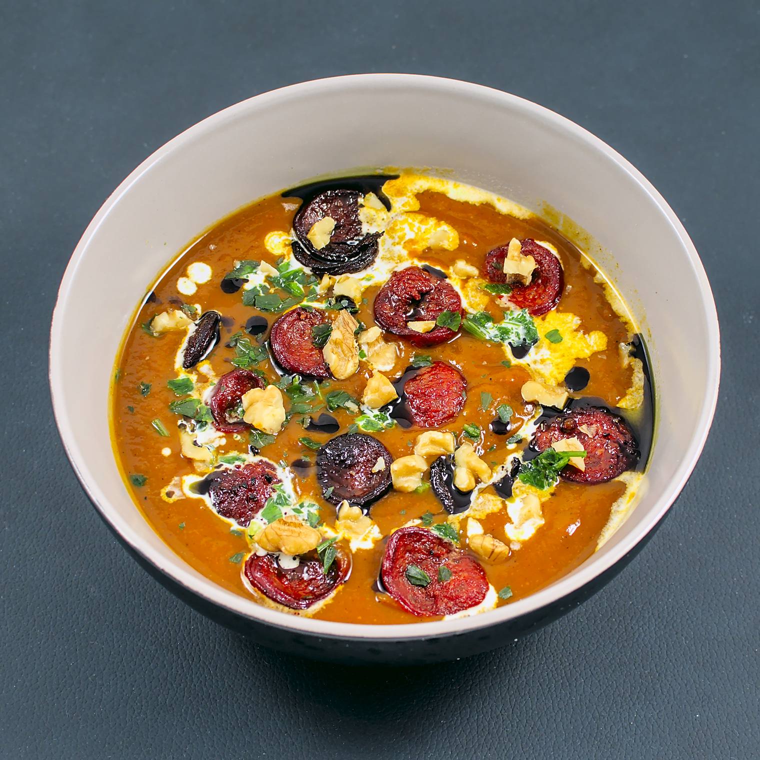 Hokkaido-Kürbis-Suppe | Chorizo | smoky - Paul Ferkel